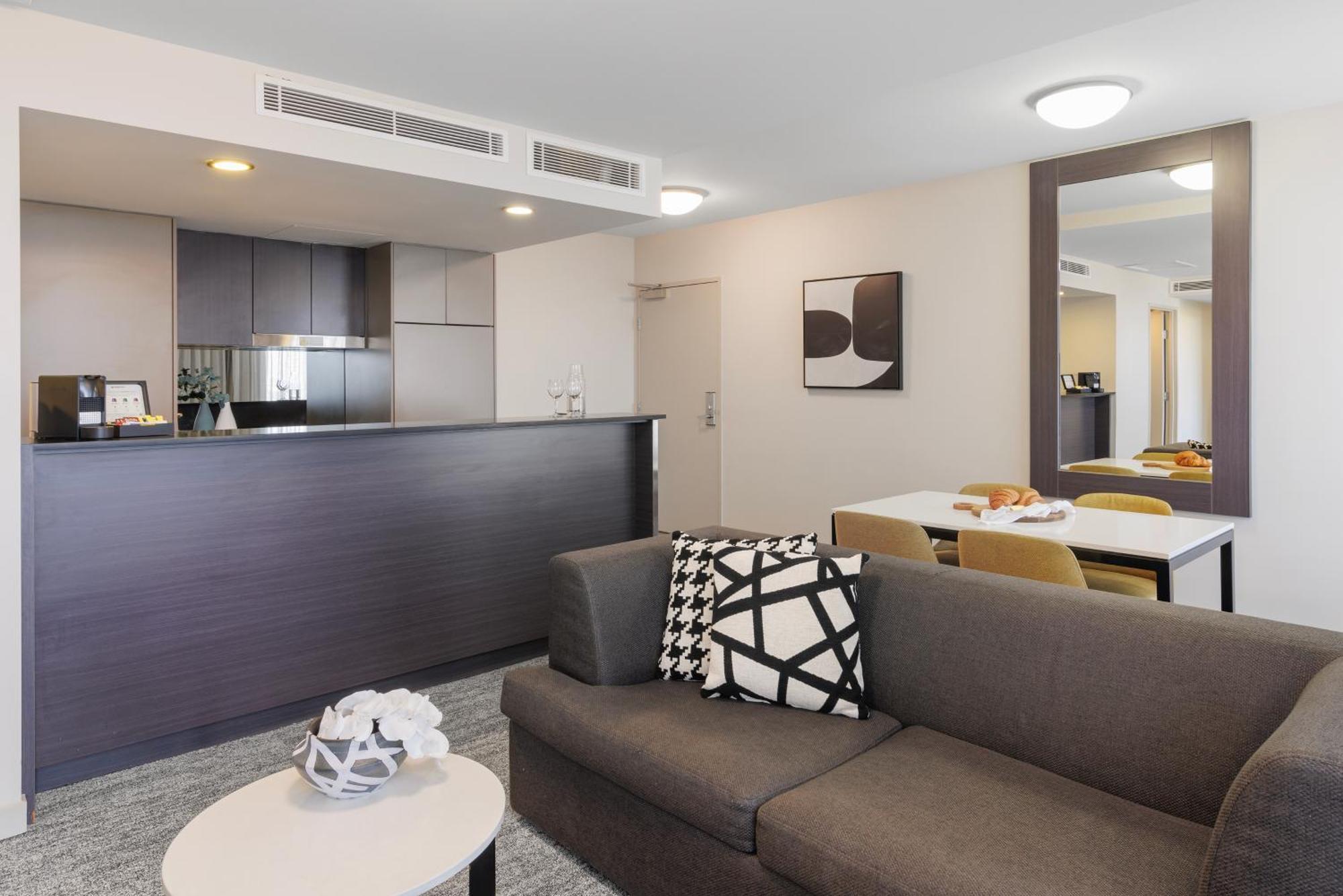 เอดินา อพาร์ตเมนต์ โฮเต็ล นอร์ทเวสต์ ซิดนีย์ Aparthotel Norwest ภายนอก รูปภาพ